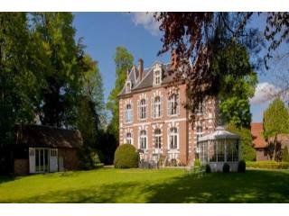 6 bedroom House For Sale: 80100..