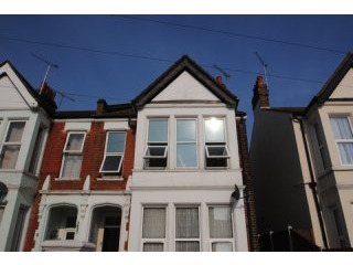 CLAREMONT ROAD WESTCLIFF ON SEA SS0 7DZ