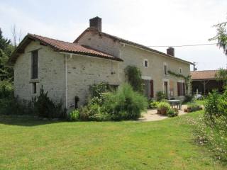 Detached 4 Bedroom Stone House, Gite In..