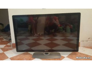 TV philips 52 pl LCD smart tv wifi