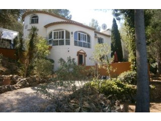 Priced To Sell 5 Bedroom Villa With..