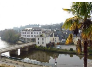 House with Nice View of the River
