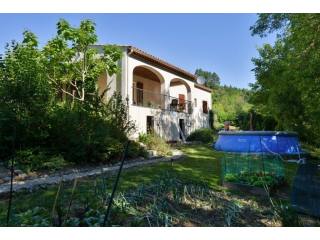 Single Storey Villa With Landscaped..