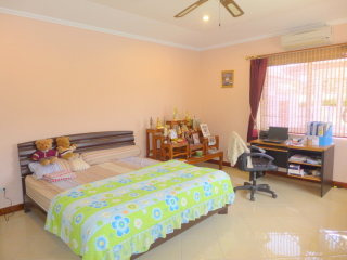 Spacious 3 bedroom pool villa in..