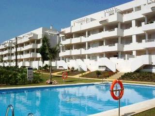 3 Bed Apartment for sale in Calahonda