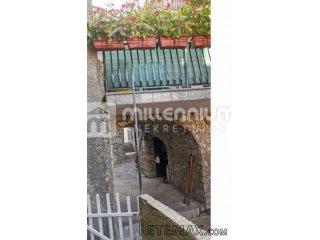 Otok Krk, Dobrinj, dvojna kuća u staroj jezgri, 115m2