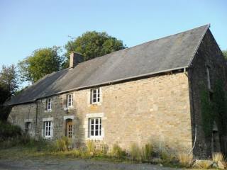 Stone Farmhouse, 2 Large Stone..