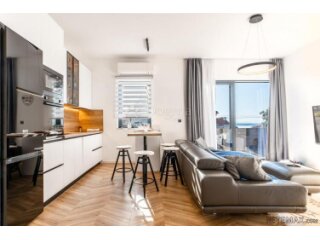 PRILIKA!! Kuća 300m od mora Crikvenica