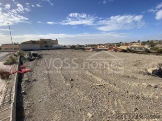 NEW LISTING TO VOSS HOMES - An URBAN building plot of land..