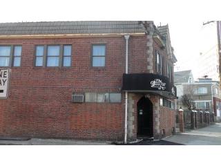 Commercial For Sale: Mount Vernon, New..