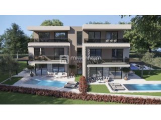 Istra, Poreč, dvoetažni 3s+db apartman s bazenom, 152.13m2