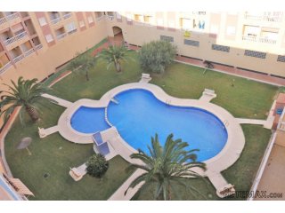 Apartamento en Torrevieja, zona Puerto. Ubicado en un..