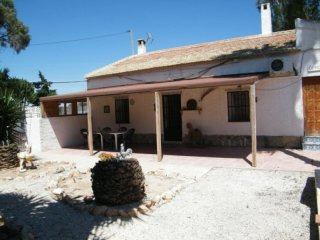 3 Bedrooms - Villa - Alicante - For Sale