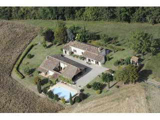 Super Views, Converted Barn And..