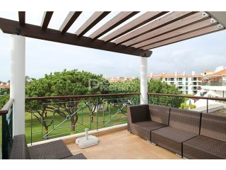 3 bed Corner Apartment -Views to the..