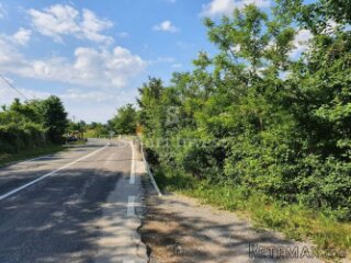 PERMANI, zemljište od 6.422 m2 s građevinskom dozvolom za g..