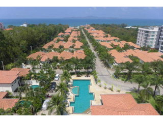 Cosy Beach Majestic Residence Pool..