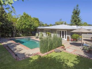 3 Bedrooms - Property - CA - For Sale