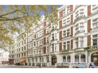 Great Russell Mansions, Great Russell..