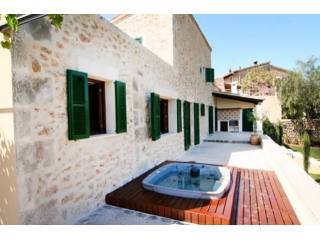 Beautiful Reformed Finca With Mountains..