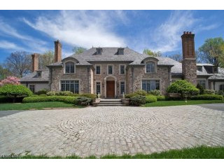 5 bedroom Detached House For Sale: 4..