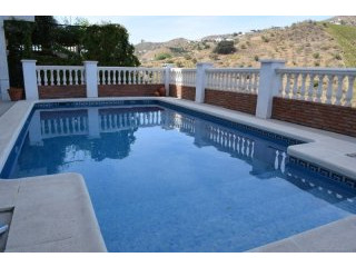 Villa for Sale in Moclinejo 349.999..