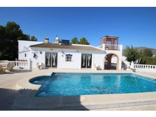 Striking in Salinas, a stunning villa..
