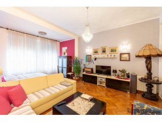 PEĆINE - Predivan stan od 107 m2 s dvije garaže i okućnicom!