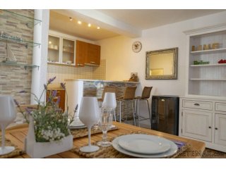 Brač, Milna - kuća s bazenom, 4 apartmana, 250m2, 670m2 o..