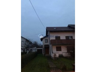 Zagreb, Velika Gorica, 250m2+ 350m2 okućnice, garaža