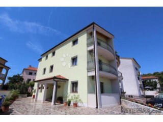 Kuća sa apartmanima
