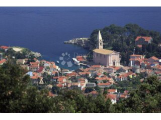 Veli Lošinj, adaptirana kamena kuća