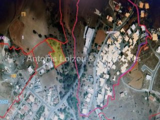 2630m2 Plot in Malounta