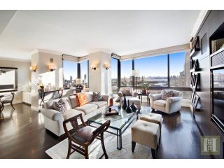 3 bedroom Apartment For Sale: 524 EAST..