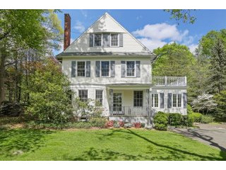 6 bedroom House For Sale: 81 Brookside..
