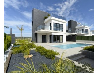 4 Bedrooms - Villa - Spain - For Sale