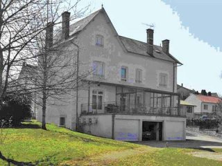 Beautiful Villa With 550m2 Living Space..