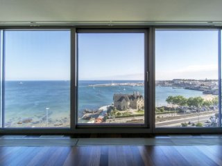 Exclusive Lisbon 2 Bedroom Condo..
