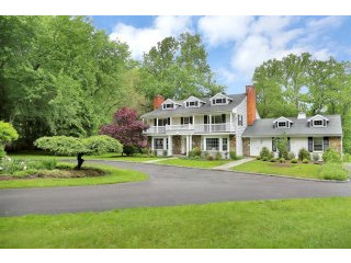 5 bedroom House For Sale: 7 Tinker Lane..