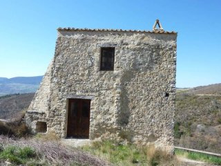 1 Bedroom Stone House With Adjoining..