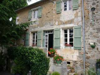 St Jean de Cole (24800)