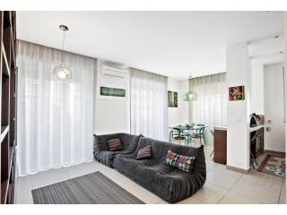 2 Bedrooms - Apartment - For Sale