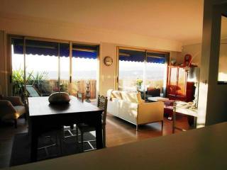 Cute four bed apartment with sea and..
