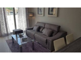 3 Bedroom 3 Bathroom Townhouse In..