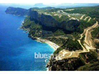 Flat building plot with panoramic sea..