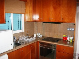 2 Bedroom Apartment Near The Sea In..