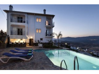 Business for Sale in Vinuela, Vinuela..