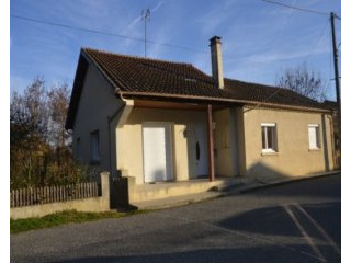 Great little town house with full..