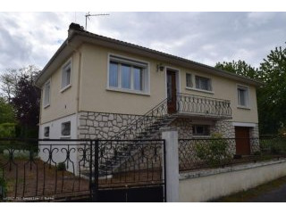 Town House With Basement And Plenty Of..