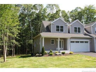3 Bedrooms - Townhouse - CT - For Sale